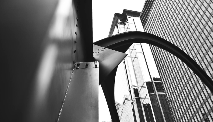 演员伊德里斯·艾尔巴呼吁对英国持刀犯罪采取行动