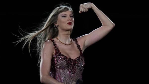 泰勒·斯威夫特向已故粉丝的家人捐款