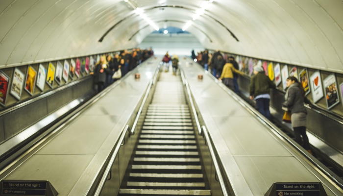 沙迦-迪拜的通勤者反对缓解拥堵的道路扩建 沙迦-迪拜的通勤者反对缓解拥堵的道路扩建