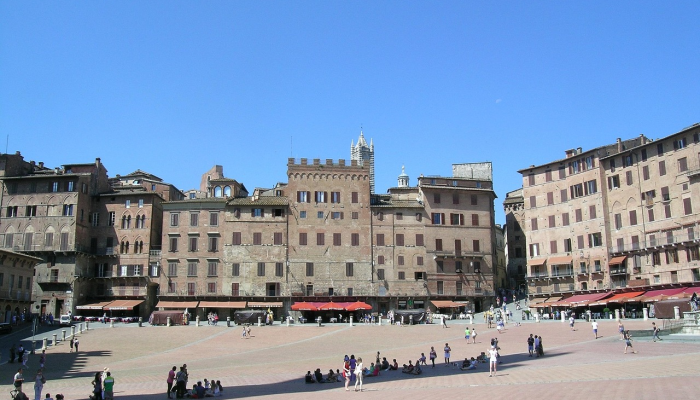 岩山可以成为新餐厅和建筑公司总部的所在地