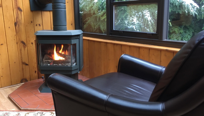 普拉达冬季男装的“办公室与自然