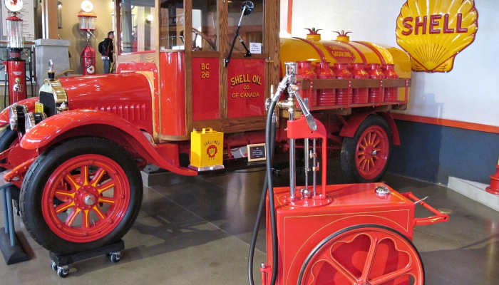 胡塞无人驾驶船在红海爆炸,美国加强警告 胡塞无人驾驶船在红海爆炸,美国加强警告