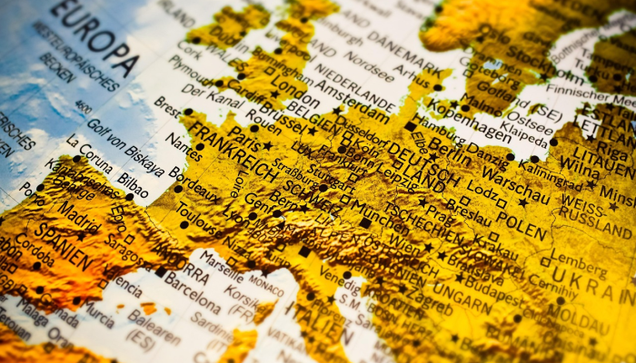 希腊部长：欧盟应该达成新的移民协议_2