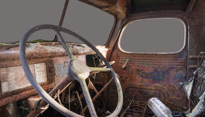 南卡罗莱纳州官员称，一名少年在越野车与老爷车正面相撞时死亡