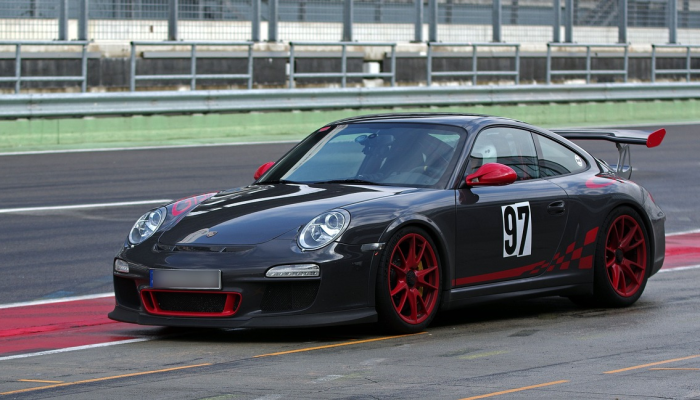 汽车评论:在高科技2024野马全速奔跑 汽车评论:在高科技2024野马全速奔跑