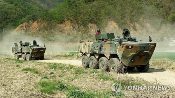 Hyundai Rotem's K-808 wheeled armored vehicles are seen in this photo provided by the defense contractor. (PHOTO NOT FOR SALE) (Yonhap) 