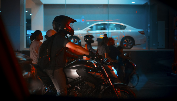 摩托车手(40多岁)在卡文与汽车相撞后死亡 摩托车手(40多岁)在卡文与汽车相撞后死亡