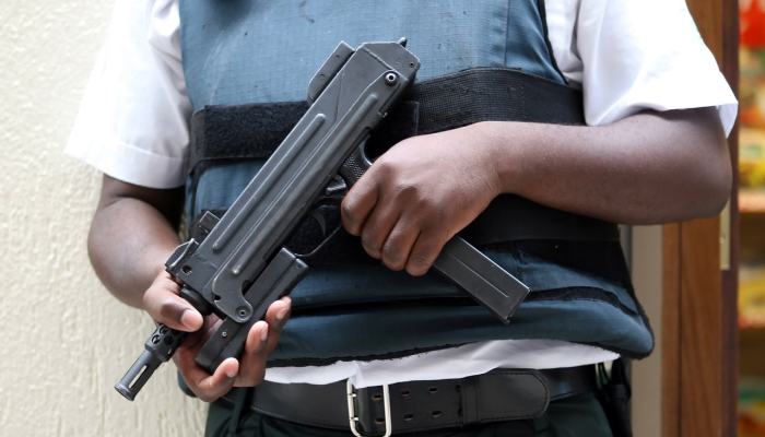 科布警方称，枪手在开枪自杀前杀死了他认识的两个人