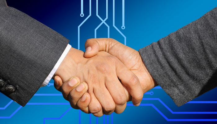 AHA新闻：天生就有6个心脏缺陷的他，现在是一名大三的大学生和竞技游泳运动员