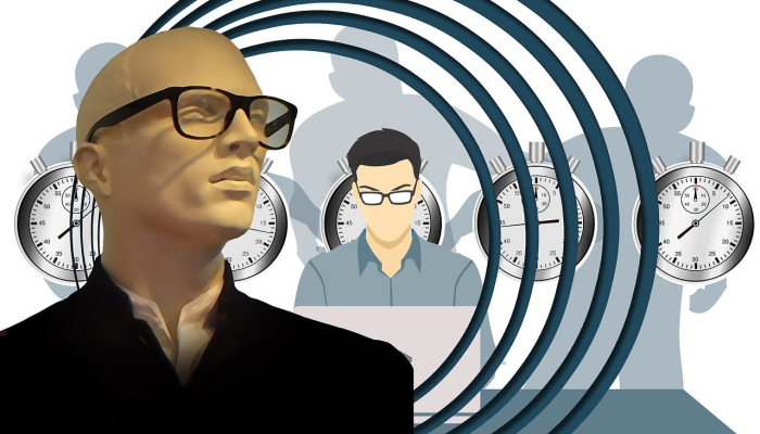 FAI首席执行官乔纳森·希尔因支付争议压力增加而道歉