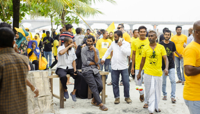 印度摔跤运动爆发新的抗议活动;这次的对手是Bajrang, Sakshi和Vinesh