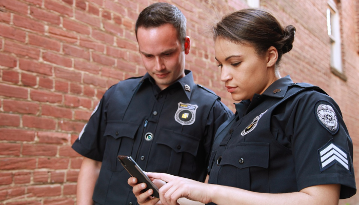 如果司机向警方报告事故，他们将不会面临新法律的严格规定